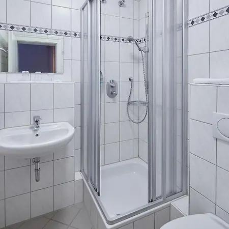 Priester- Und Gastehaus Marienau Guest house Vallendar