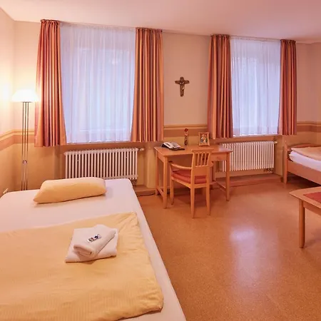 Priester- Und Gästehaus Marienau Gasthof *