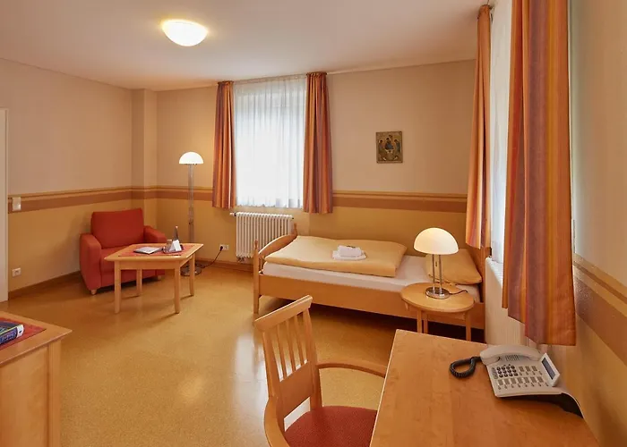 בית הארחה Priester- Und Gastehaus Marienau ולנדר