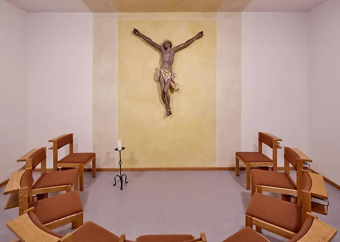 게스트하우스 Priester- Und Gastehaus Marienau 발렌다