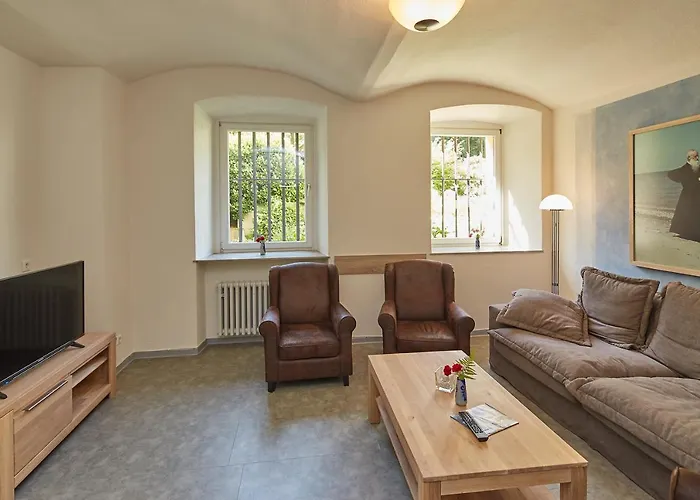 Priester- Und Gastehaus Marienau 게스트하우스