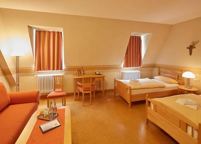 Priester- Und Gastehaus Marienau 게스트하우스 *